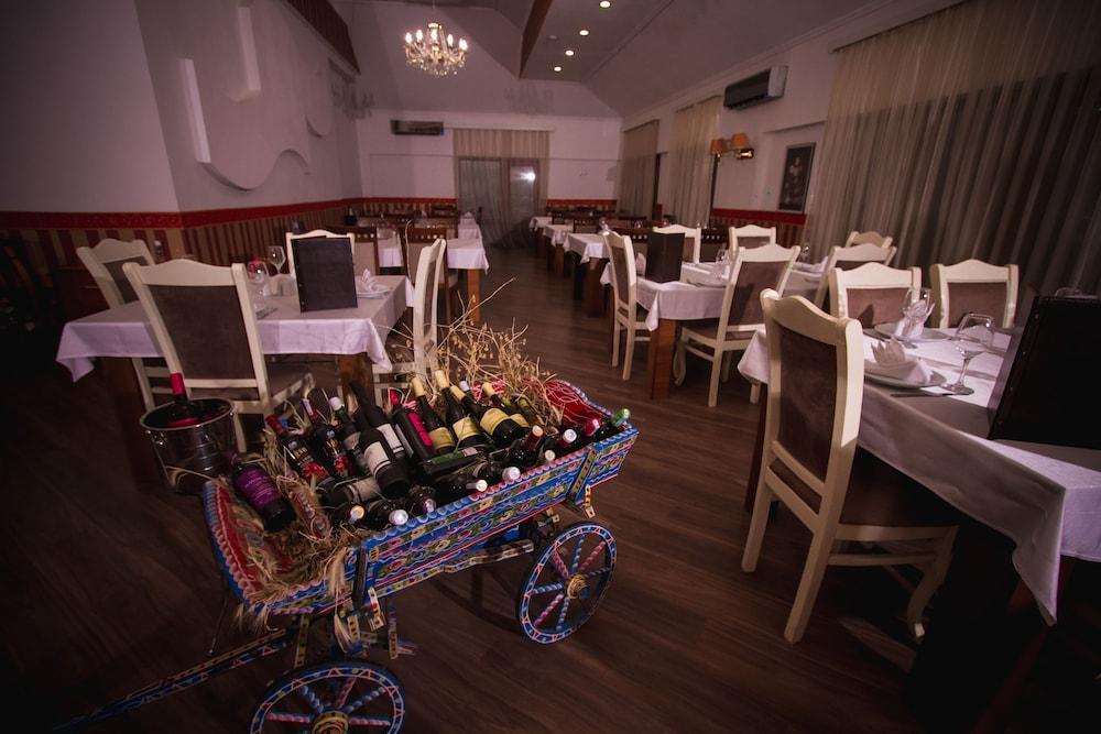Baku Inn Hotel Buitenkant foto